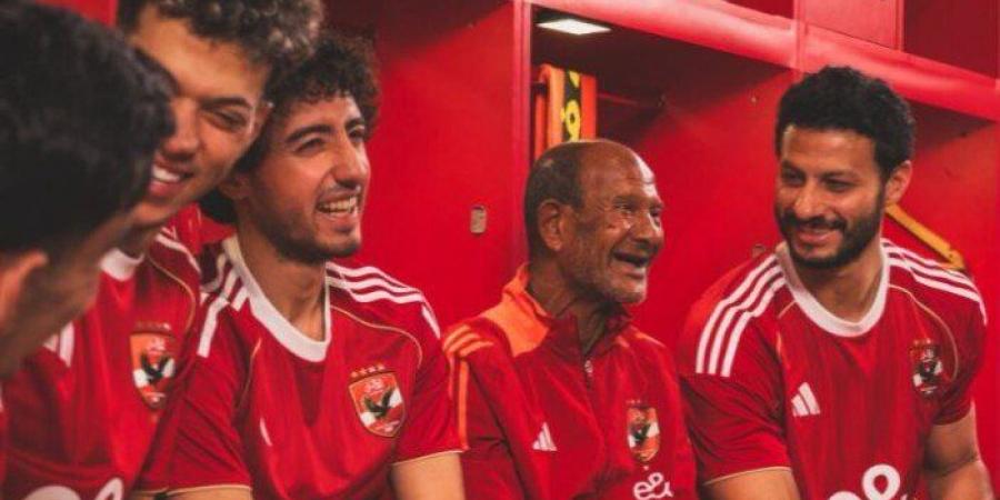 الأهلي
      يكشف
      عن
      قميصه
      الجديد
      لموسم
      2025-2026 - تكنو بلس