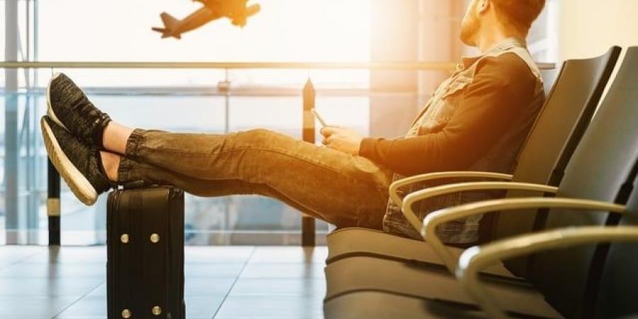 كيف تستمتع بأكبر قدر من الراحة خلال انتظارك بالمطار؟ - تكنو بلس