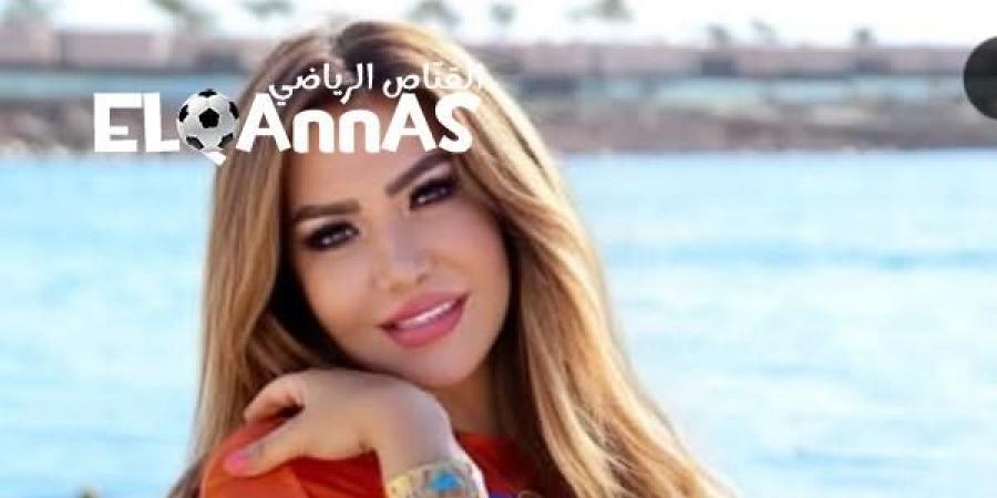 لقاء
      سويدان
      تتألق
      بإلطلالة
      صيفية
      -القناص
      الاخباري - تكنو بلس