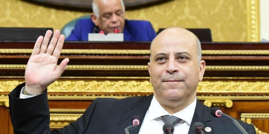 عمرو
      غلاب
      يهنئ
      نادي
      بيراميدز
      بفوزهم
      التاريخي
      بدوري
      أبطال
      أفريقيا - تكنو بلس