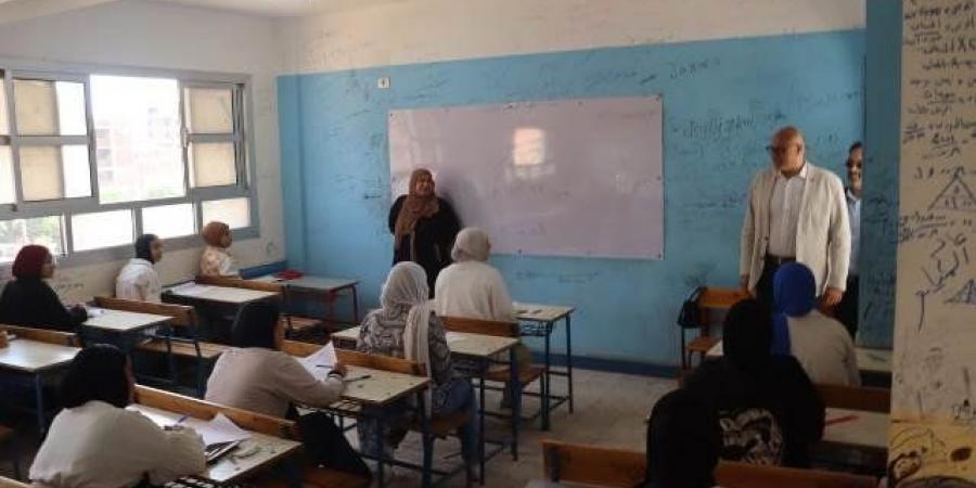 هواتف
      داخل
      اللجان
      وغش
      إلكتروني..
      تفاصيل
      يوم
      ساخن
      بامتحانات
      الإعدادية
      اليوم
      في
      المنوفية - تكنو بلس