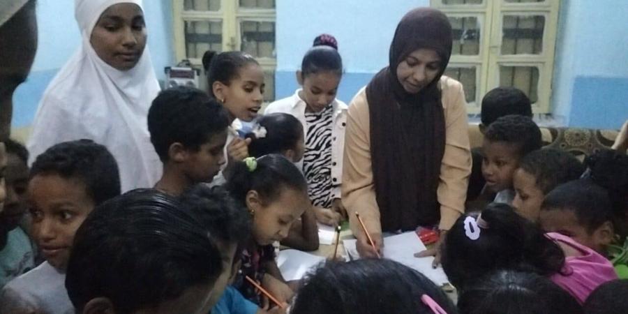 ثقافة الأقصر تقدم محاضرات حول التفكك الأسرى وقيم المجتمع بنجع علوان.. صور