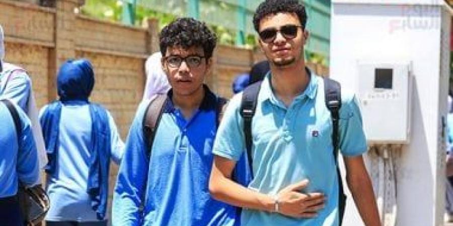 إحالة رئيس لجنة امتحانات إعدادية فى دمياط للنيابة بسبب ضبط حالات غش