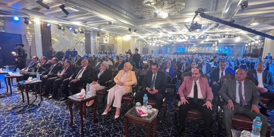 احتفالية
      كبري
      لجمعية
      سيدات
      أعمال
      المستقبل
      برئاسة
      هالة
      أبو
      السعد..
      تقدير
      واسع
      من
      جهاز
      المشروعات
      واتحاد
      التمويل...
      وتوقع
      بروتوكول
      جديد
      بـ
      30
      مليون
      جنيه..«صور
      وفيديو» - تكنو بلس