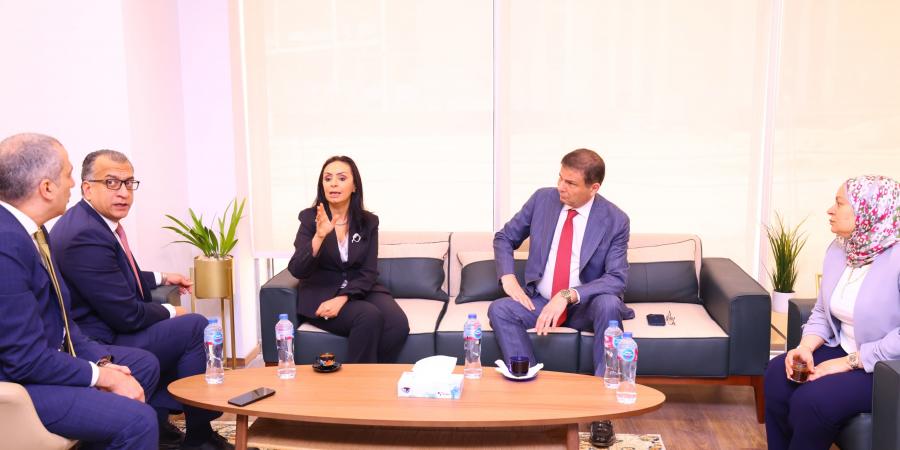 وزيرا
التضامن
والزراعة
يبحثان
التعاون
لتمكين
مستفيدي
تكافل
وكرامة - تكنو بلس