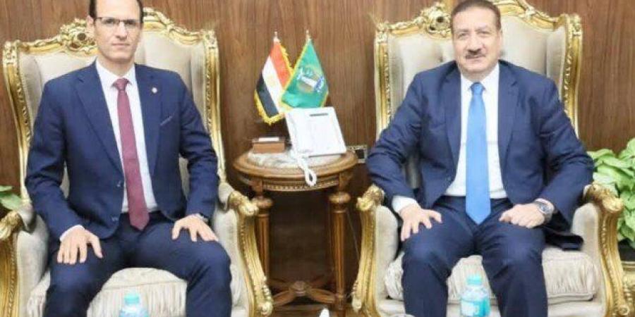 محافظ
      المنوفية
      يلتقي
      رئيس
      الإدارة
      المركزية
      لحماية
      الأراضي
      بوزارة
      الزراعة - تكنو بلس