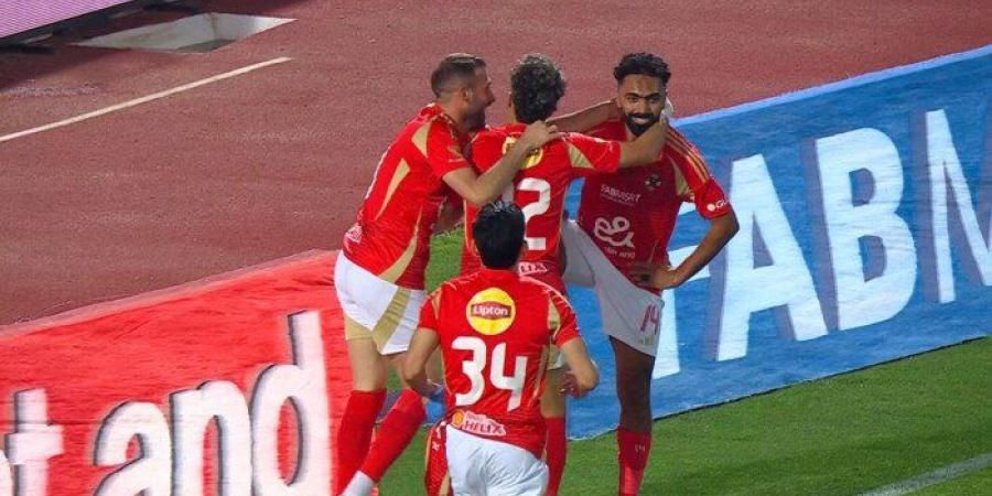 خالد
      مرتجى
      يطمئن
      على
      ترتيبات
      رحلة
      الأهلى
      إلى
      أمريكا - تكنو بلس