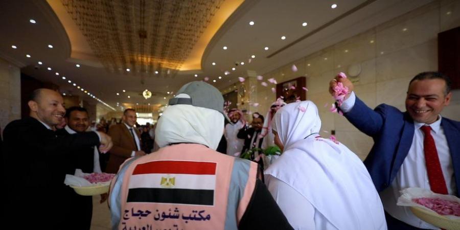 رئيس بعثة حج القرعة لصوت الأمة : حجاج القرعة بخير ونواصل تصعيدهم مشعر عرفات وعملية التسكين في الخيام المكيفة - تكنو بلس