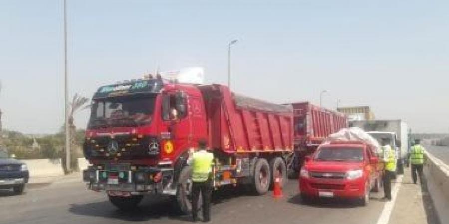 رادار المرور يلتقط 1098 سيارة تسير بسرعات جنونية فى 24 ساعة