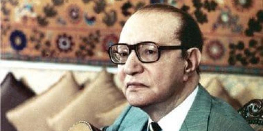 حفل
لأغانى
محمد
عبد
الوهاب
على
مسرح
معهد
الموسيقى
العربية
13
يونيو - تكنو بلس