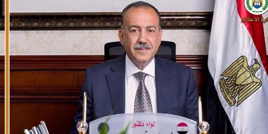 محافظ
أسيوط
يهنئ
رئيس
الجمهورية
بمناسبة
عيد
الأضحى
المبارك - تكنو بلس