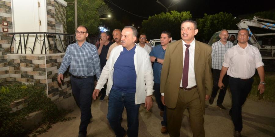 محافظ
      أسيوط
      يتفقد
      نادي
      العاملين
      بالمحافظة
      تمهيدًا
      لتشغيله
      مؤقتًا
      خلال
      أيام
      عيد
      الأضحى - تكنو بلس