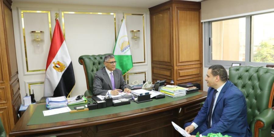 محافظ
الجيزة
يتابع
استعدادات
مديرية
التموين
في
إجازة
عيد
الأضحى - تكنو بلس