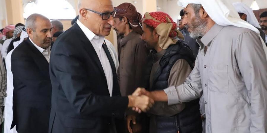 محافظ شمال سيناء يؤدي صلاة عيد الأضحى في الشيخ زويد