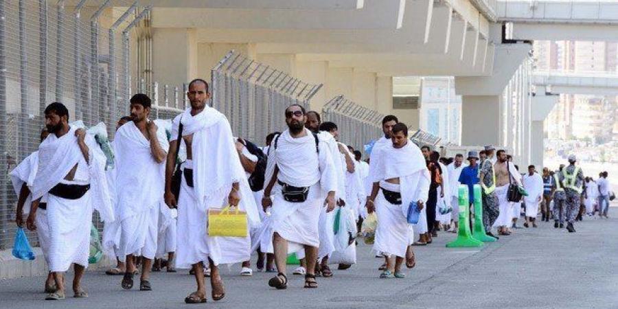مشعر
      منى
      يستقبل
      حجاج
      بيت
      الله
      الحرام
      لرمي
      جمرة
      العقبة
      الكبرى
      (بث
      مباشر
      ) - تكنو بلس