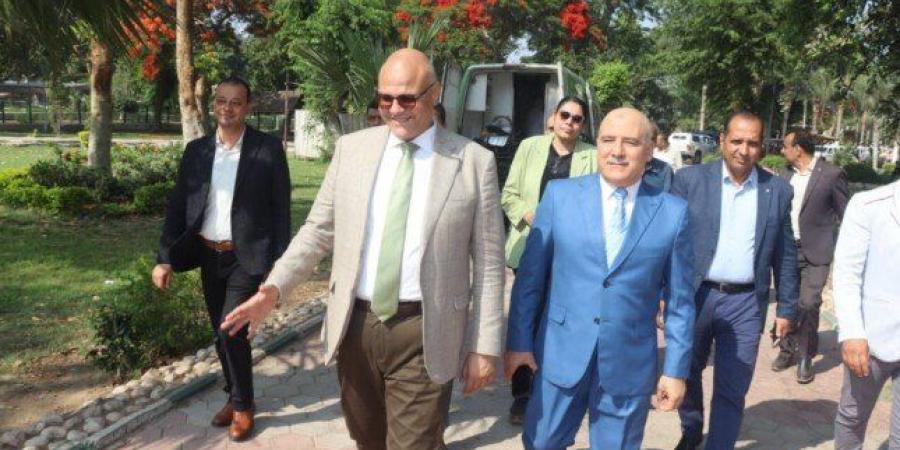 محافظ
      القليوبية
      يتفقد
      حديقة
      «عفلة»
      بالقناطر
      الخيرية:
      جاهزية
      تامة
      لاستقبال
      زوار
      العيد - تكنو بلس