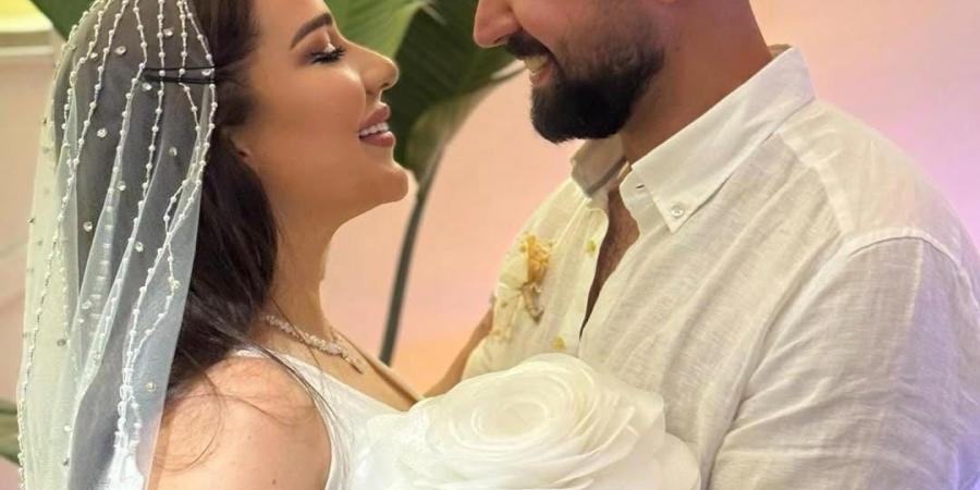 متخصص
      في
      الرقص
      المعاصر..
      من
      هو
      أحمد
      شامل
      عزمي
      زوج
      أسما
      شريف
      منير؟ - تكنو بلس