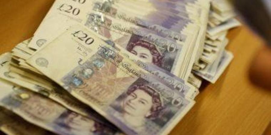 استقرار
      سعر
      صرف
      الجنيه
      الاسترلينى
      منتصف
      تعاملات
      اليوم
      فى
      البنوك
      المصرية - تكنو بلس