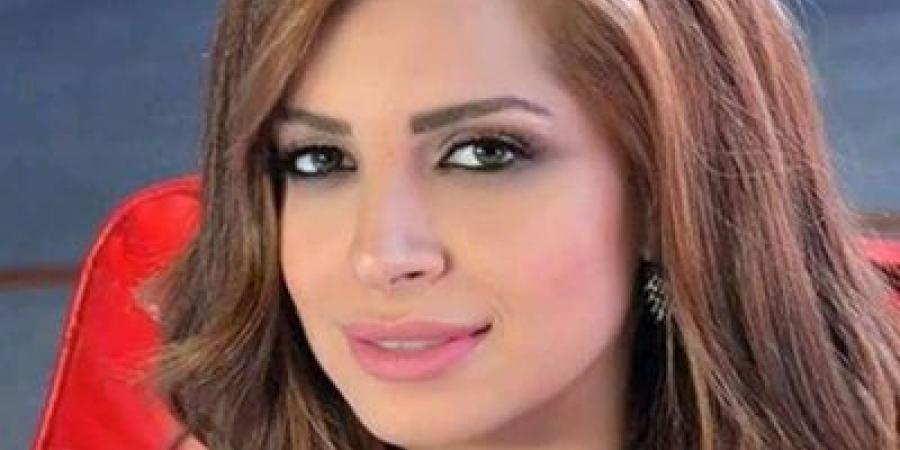 آمال
ماهر
تختتم
تسجيل
أغنيتها
الجديدة
بتعاون
فني
مع
المالكي
ومدين - تكنو بلس