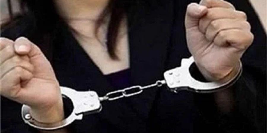 القبض
      على
      سيدة
      ألقت
      برضيعها
      داخل
      مسجد
      في
      المنوفية - تكنو بلس