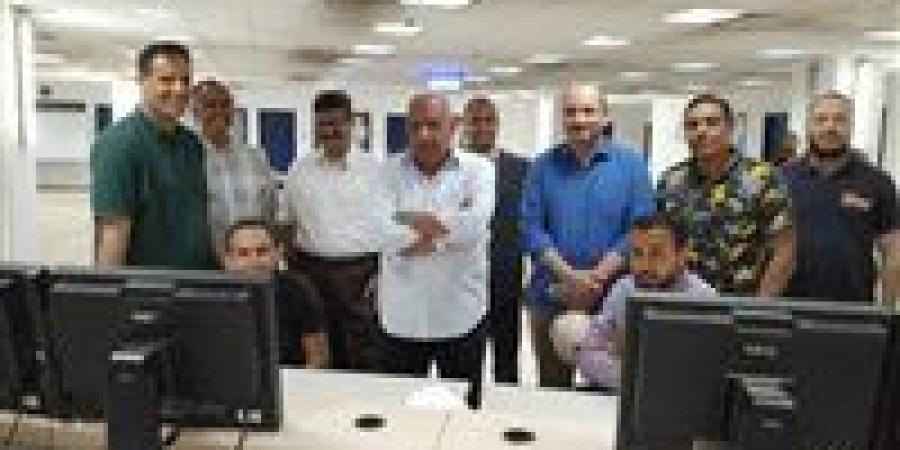 32
      موزعًا
      و10
      محطات
      و300
      غرفة
      ذكية|
      وزير
      الكهرباء
      يتابع
      زيادة
      الأحمال
      والطاقة
      بشرق
      الإسكندرية..
      تفاصيل - تكنو بلس