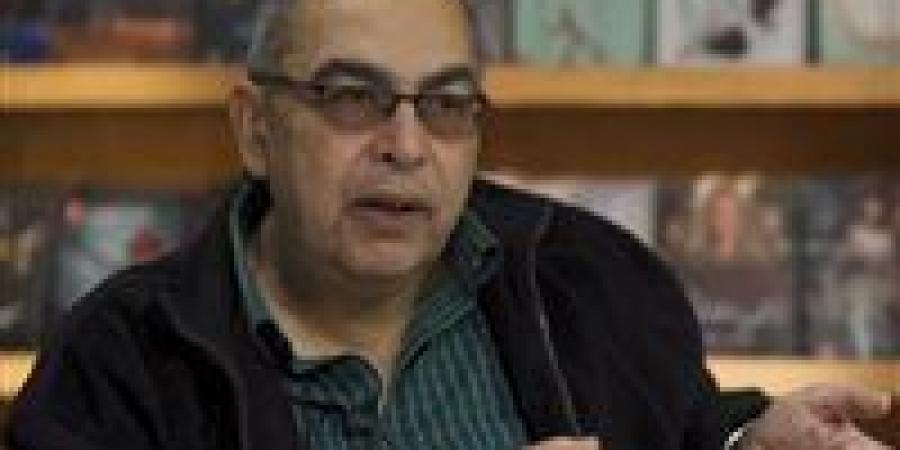 أحمد
      خالد
      توفيق:
      رقصة
      الظل
      بين
      الحياة
      والموت
      في
      عقل
      العرّاب - تكنو بلس