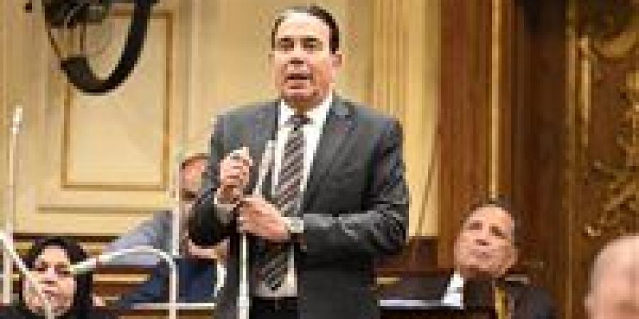 النائب
      أيمن
      أبو
      العلا
      يطالب
      الحكومة
      بكشف
      أسباب
      عودة
      أزمة
      نقص
      الأدوية
      من
      جديدة - تكنو بلس