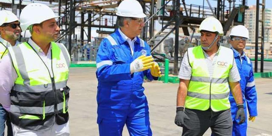 وكيل
وزارة
البترول
يتفقد
سير
العمل
في
منطقة
مستودعات
الهايكستب - تكنو بلس