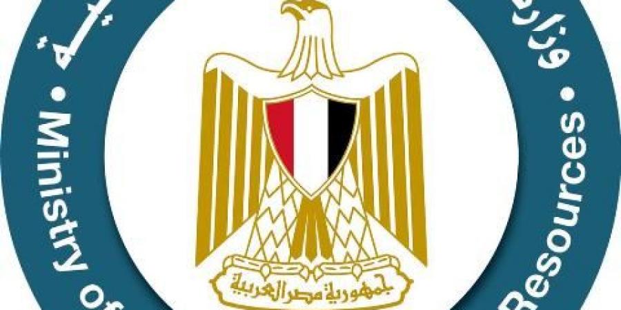 البترول
تعلن نتيجة
المزايدة
العامة
للبحث
عن الرمال
الزجاجيةوالكاولينية - تكنو بلس