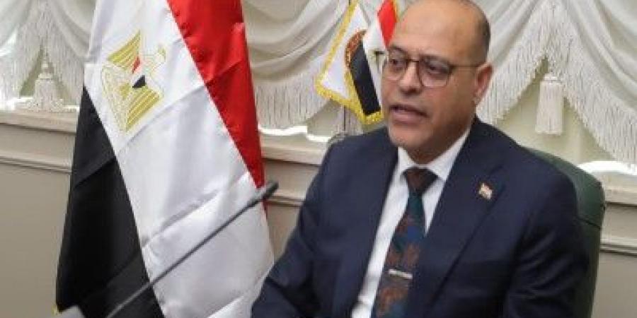 وزير
العمل:
الدولة
تواصل
جهودها
لتنفيذ
أهداف
"الخطة
الوطنية
لمكاف - تكنو بلس