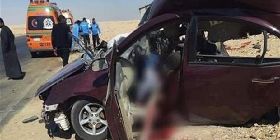 وفاة
أسرة
كاملة
داخل
سيارة
ملاكي
بمدخل
المنيا  - تكنو بلس