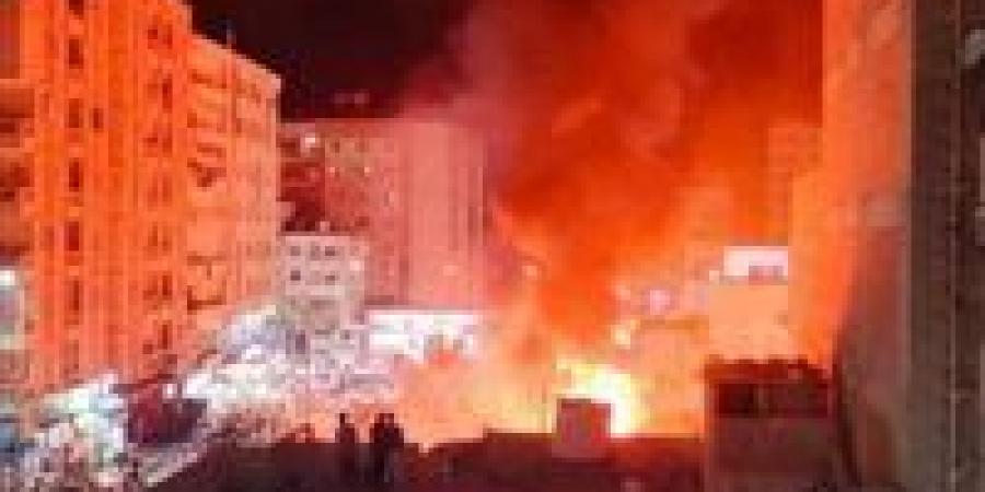 اندلاع
      حريق
      في
      3
      منازل
      بقنا - تكنو بلس
