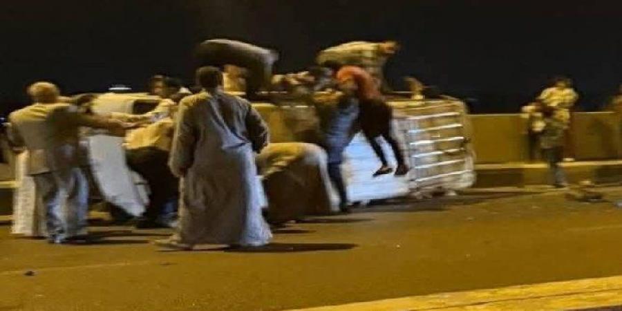 بالأسماء..
      إصابة
      10
      في
      حادث
      تصادم
      3
      سيارات
      بالبحيرة - تكنو بلس