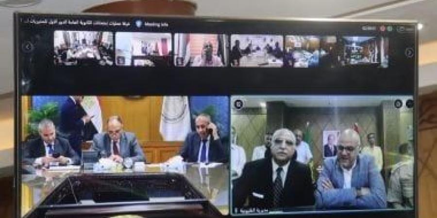 محافظ القليوبية يتفقد غرفة عمليات لجان الثانوية العامة بمديرية التربية والتعليم