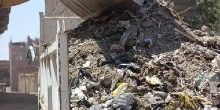 رفع 100 طن من القمامة والمخلفات بـ7 قرى بمركز سوهاج