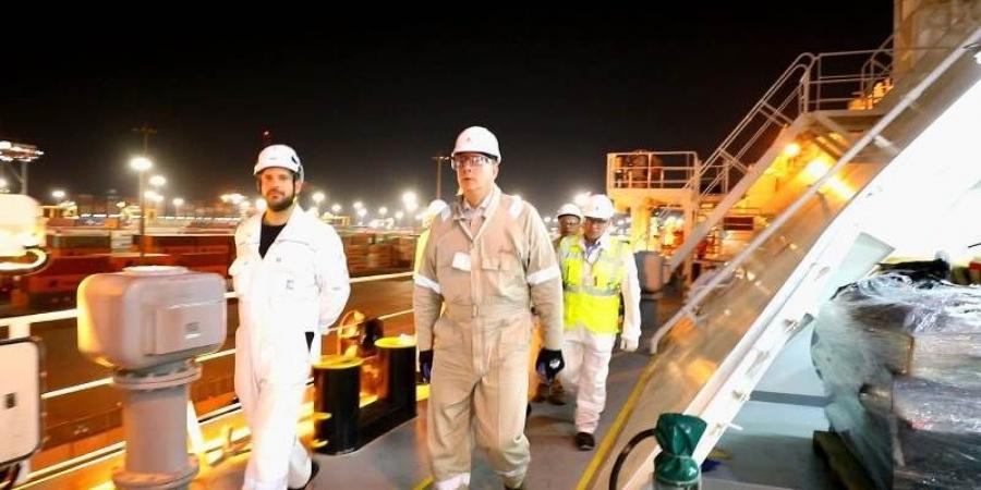 وزير
البترول
يتفقد
ميناء
الإسكندرية
لمتابعة
أعمال
تجهيز
سفينة
التغييز - تكنو بلس