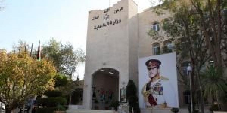 استياء
      في
      وزارة
      الداخلية
      بسبب
      ترفيعات
      مؤجلة
      ..
      وتعيينات
      خارجية
      مرتقبة - تكنو بلس