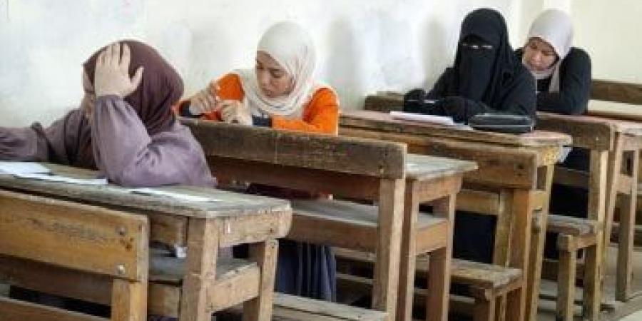انتظام الامتحانات العملية للدبلومات الفنية بشمال سيناء