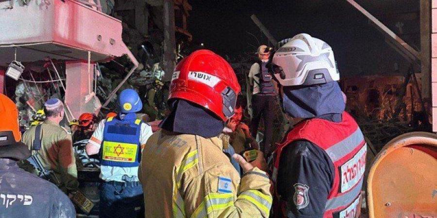 8
      قتلى
      وأكثر
      من
      200
      مصاب
      في
      ضربات
      صاروخية
      إيرانية
      على
      الكيان
      الإسرائيلي - تكنو بلس
