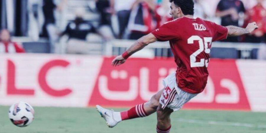 نجم
      الزمالك
      السابق:
      زيزو
      يلعب
      على
      أي
      حد
      في
      الأهلي - تكنو بلس