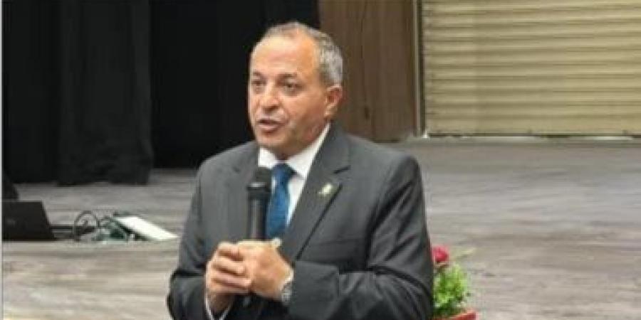محافظ بورسعيد يعتمد نتيجة الشهادة الإعدادية بنسبة نجاح 85%.. فيديو