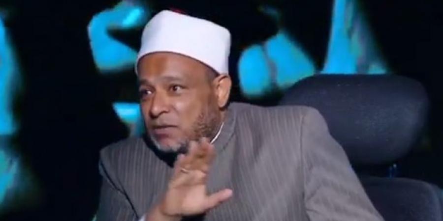 أزهري:
      من
      يصدق
      كلام
      العرافين
      فهو
      كافرًا - تكنو بلس