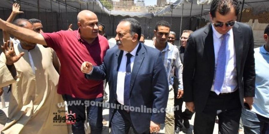 محافظ
أسيوط
يتفقد
اللمسات
النهائية
للسوق
الحضري
الجديد - تكنو بلس