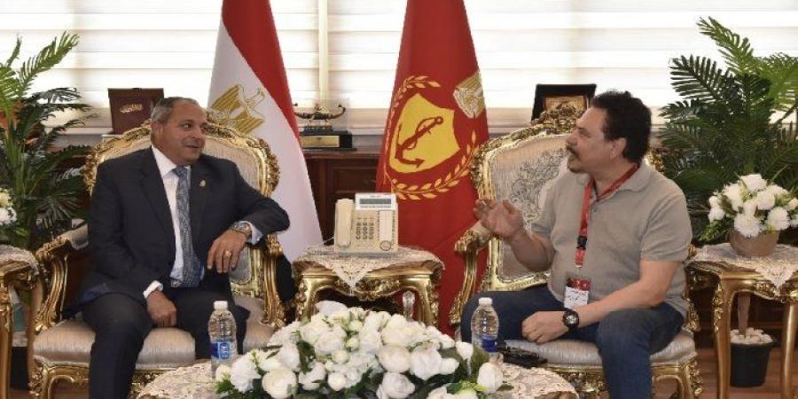 محافظ
      بورسعيد
      يبحث
      مقترح
      استضافة
      المهرجان
      القومي
      للمسرح
      المصري - تكنو بلس