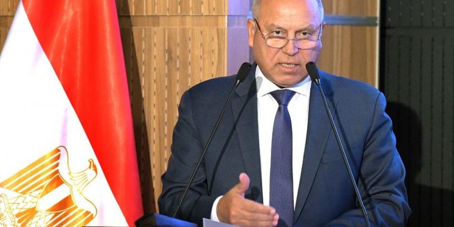 تهديد
للأرواح
وإهدار
للمال
العام..
النقل
تحذّر
من
خطورة
رشق
القطارات
بالحجارة - تكنو بلس