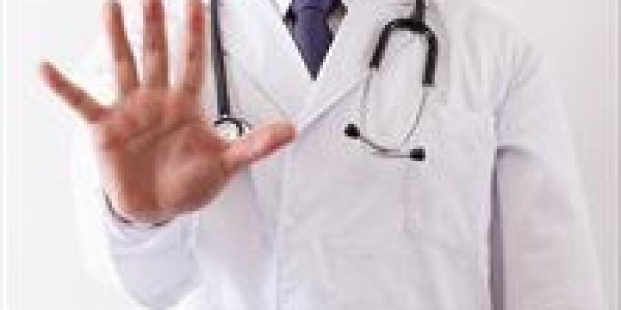 بموجب
      المسئولية
      الطبية..
      5
      حالات
      يحق
      للطبيب
      فيها
      إفشاء
      أسرار
      المريض - تكنو بلس